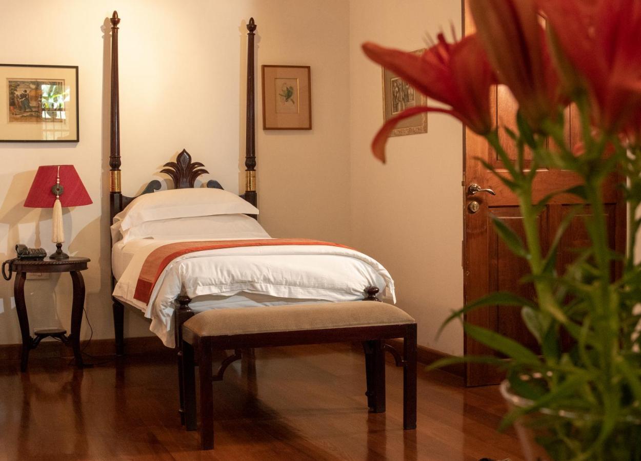 Le Colonial 1506 - Exclusive Luxury Hideaway Hotel Kochi Exterior photo